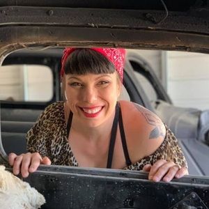 Meet your Posher, Leah